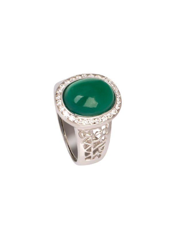 18K White Gold Diamond with Emerald Ring