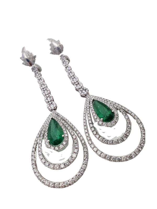 Diamond and Emerald Dangling Earring